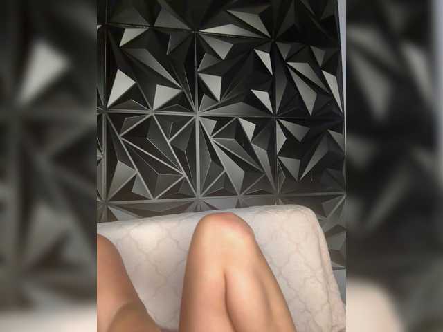 LYLAtop live cam on BongaCams