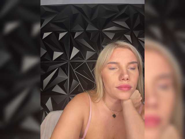 LYALYAtop