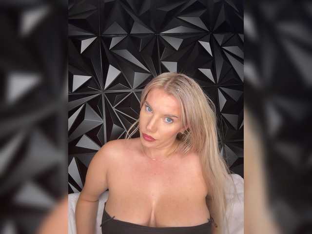 в попе у LYLAtop