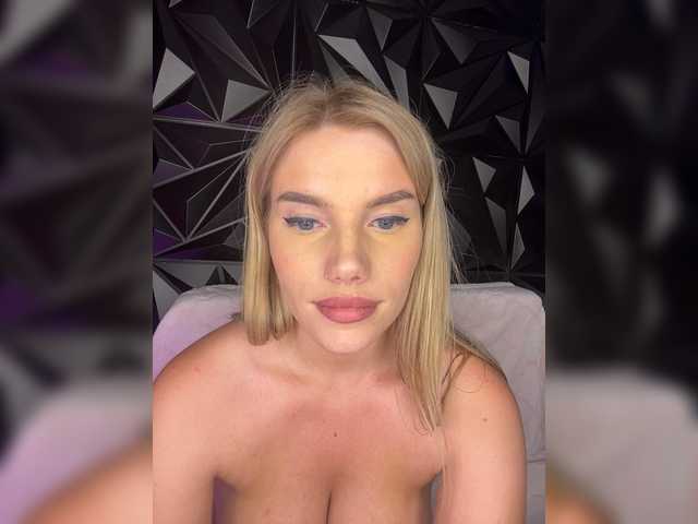 секс LYLAtop