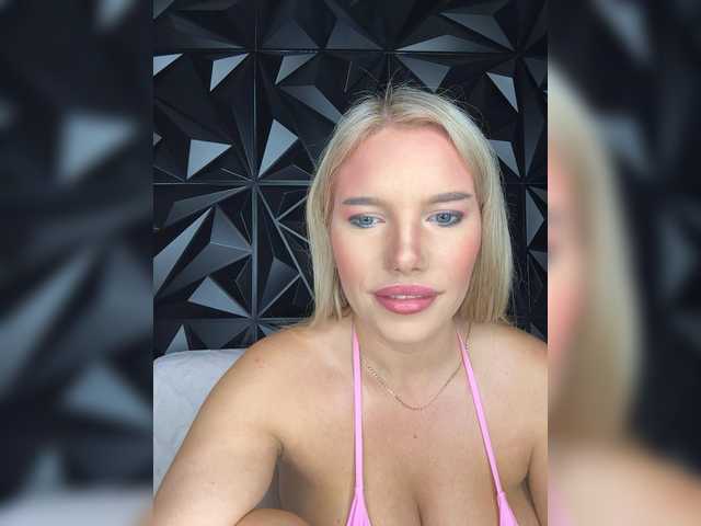 LYLAtop live cam