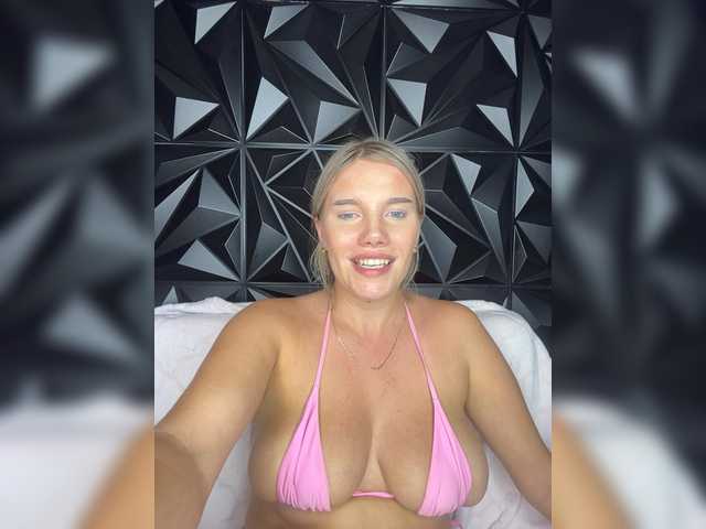LYLAtop live cam