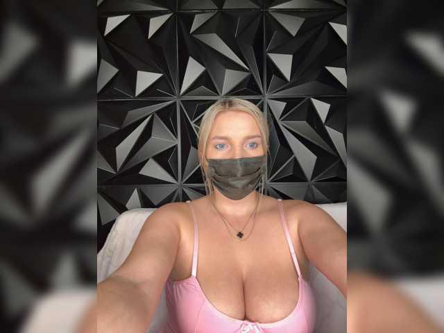 LYALYAtop