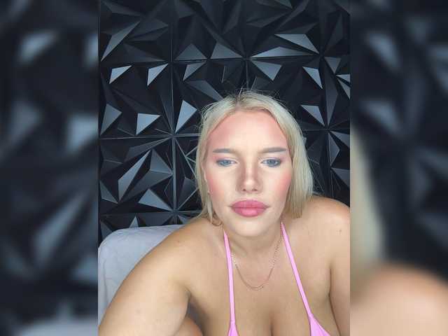 LYLAtop live cam