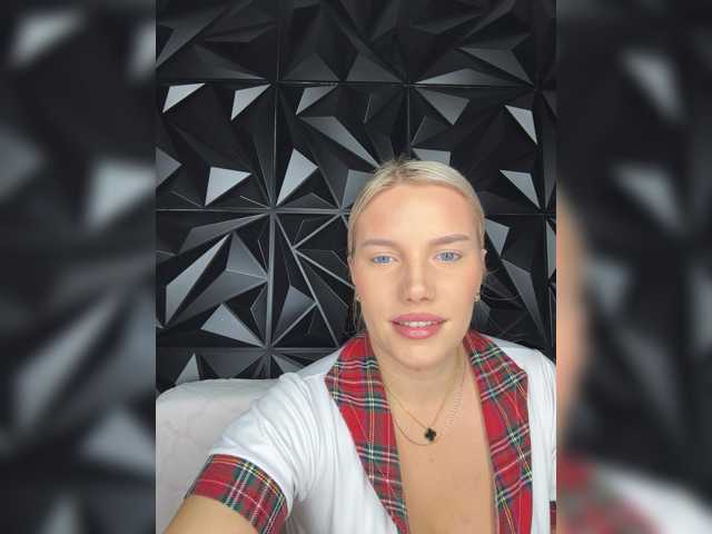 LYALYAtop