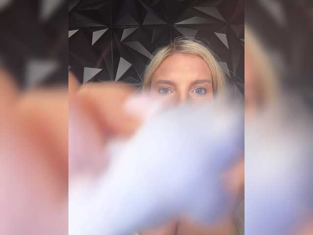 LYALYAtop