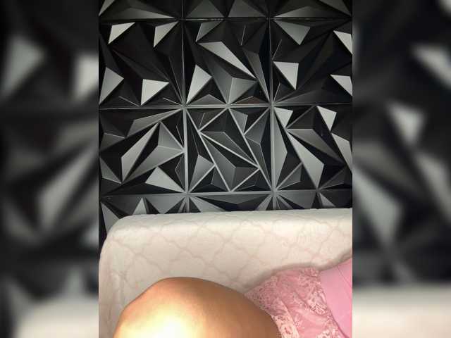 LYLAtop live cam on BongaCams