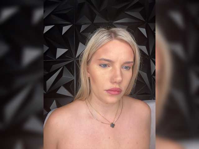 LYALYAtop
