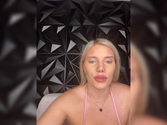 LYALYAtop