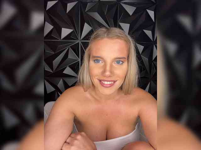 LYLAtop Sex Cam Show