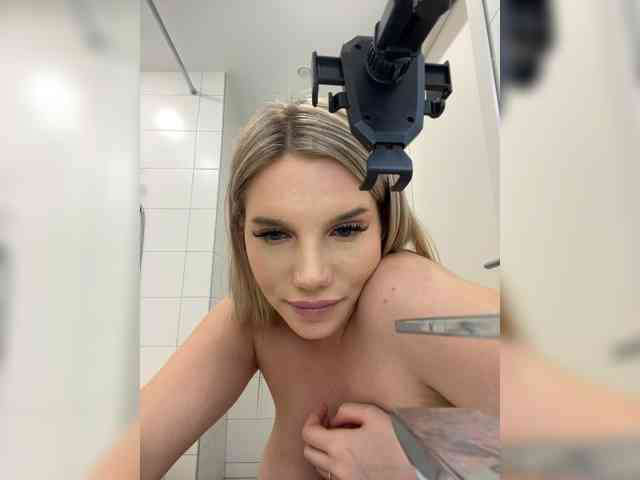 LYALYAtop