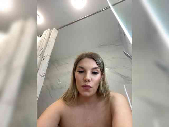 LYLAtop Live Webcam on BongaCams