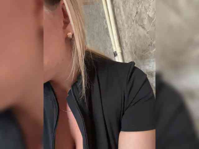 LYALYAtop webcam
