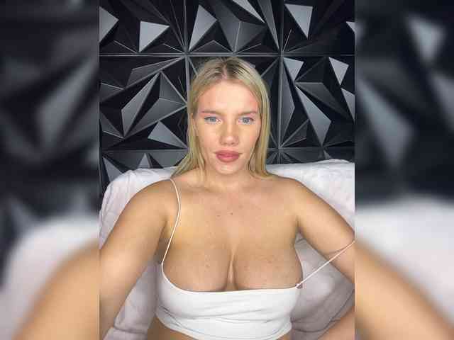 LYLAtop Sex Cam Show