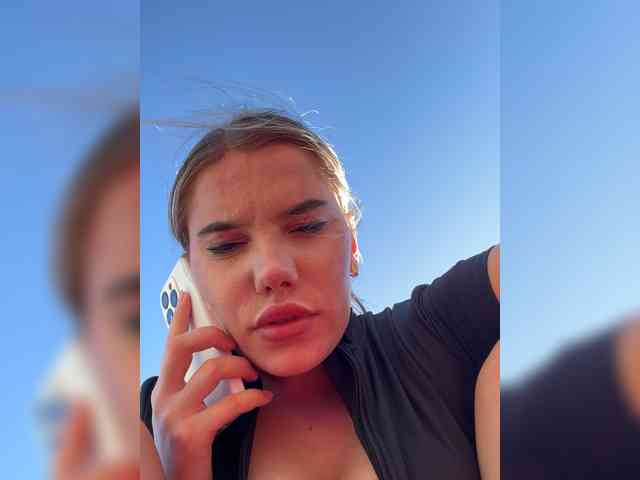 LYALYAtop webcam