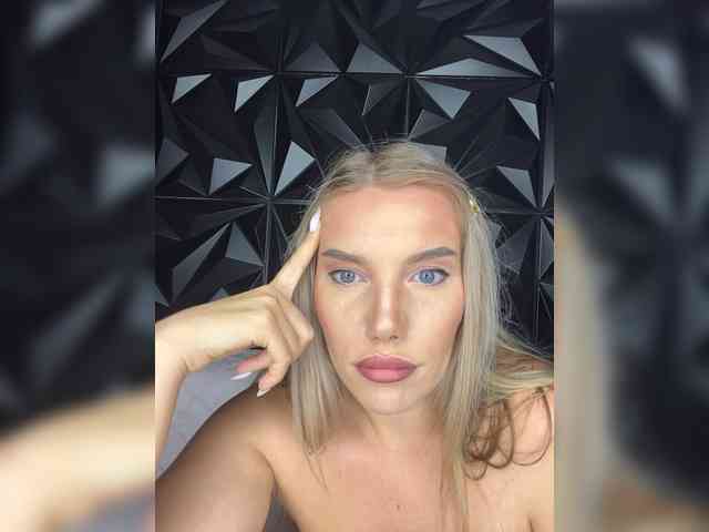 LYLAtop Sex Cam Show