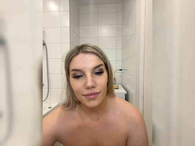 LYALYAtop