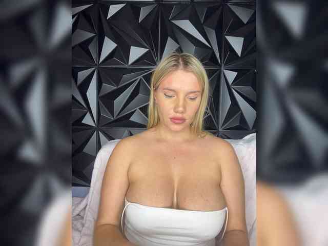 LYLAtop Sex Cam Show