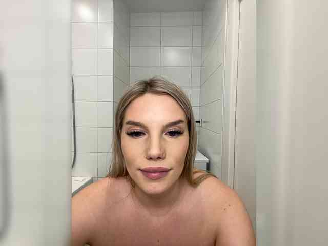 LYALYAtop
