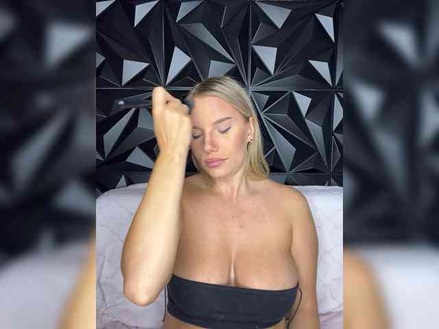 LYLAtop Sex Cam Show