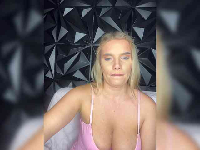 LYLAtop Sex Cam Show