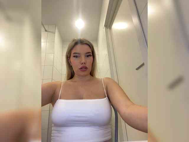 LYALYAtop
