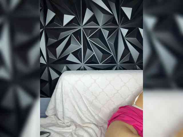 LYALYAtop webcam