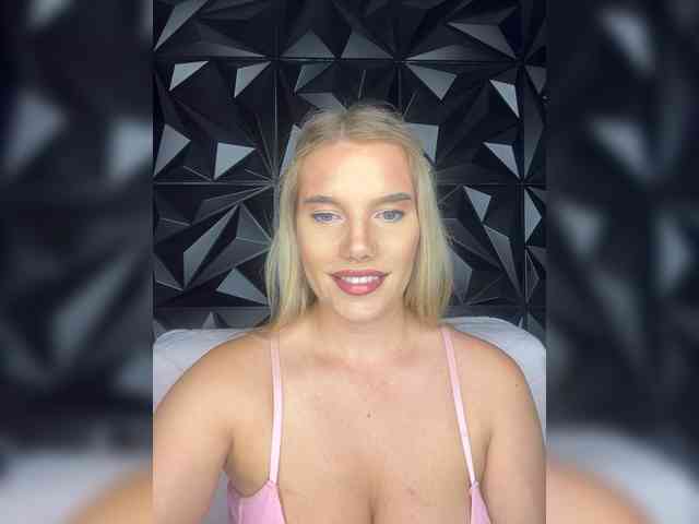 LYLAtop Sex Cam Show