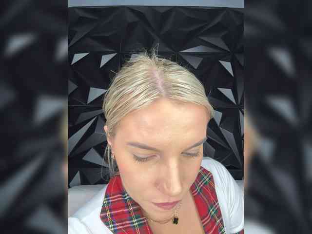 LYALYAtop webcam