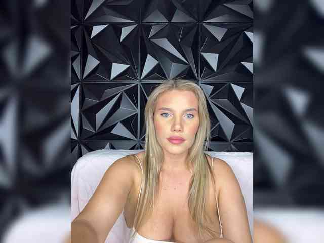 LYLAtop Sex Cam Show