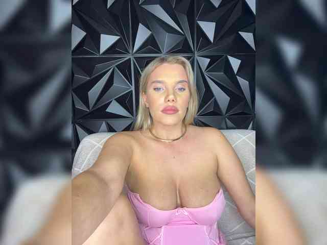 LYLAtop Sex Cam Show