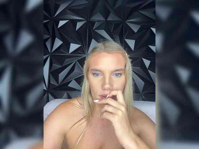 LYLAtop Sex Cam Show