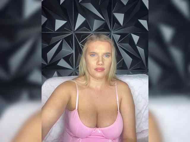LYLAtop Sex Cam Show
