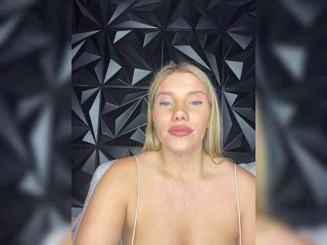 LYLAtop Sex Cam Show