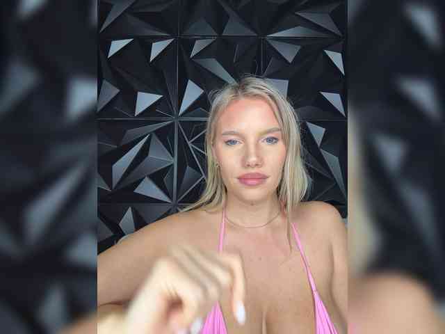 LYALYAtop