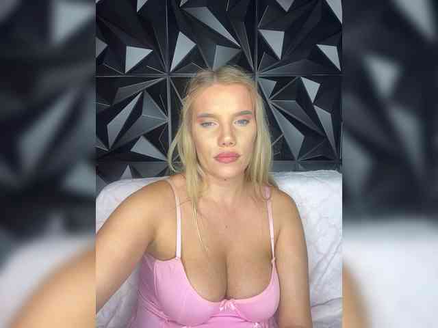 LYLAtop Sex Cam Show