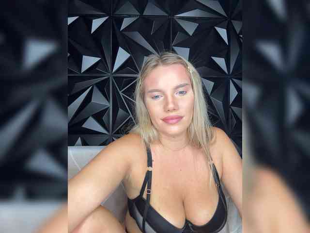 lyalyatop's live room