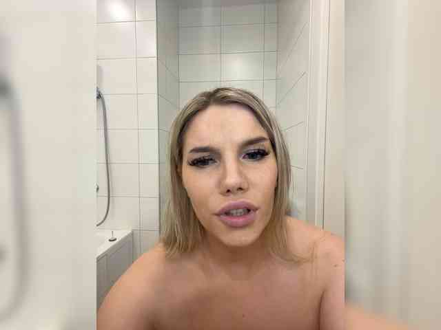 LYALYAtop