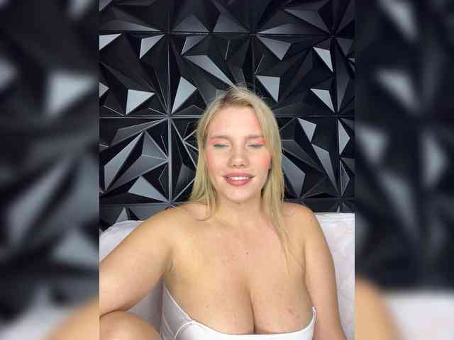 LYLAtop Sex Cam Show