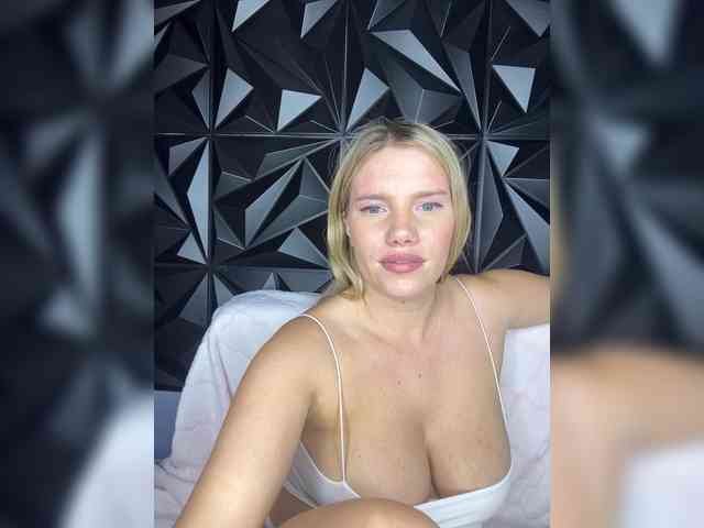 LYLAtop Sex Cam Show
