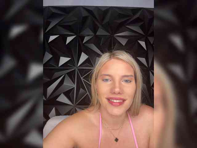 lyalyatop's live room