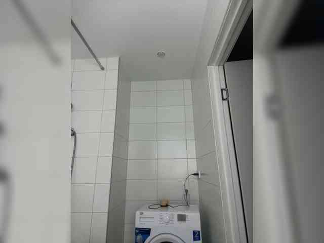 LYALYAtop webcam