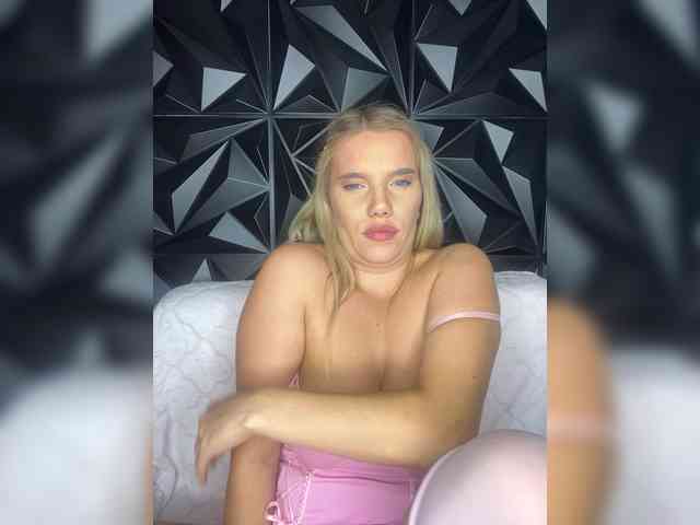 LYLAtop Sex Cam Show
