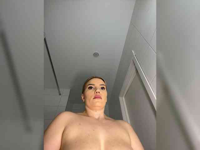 LYALYAtop webcam