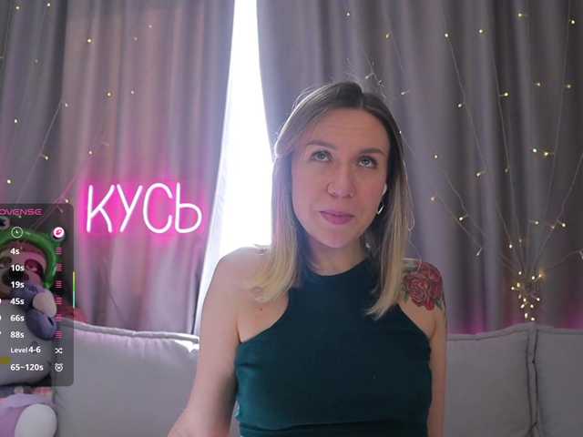 1-x live cam on BongaCams
