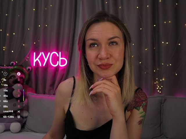 1-x live cam on BongaCams