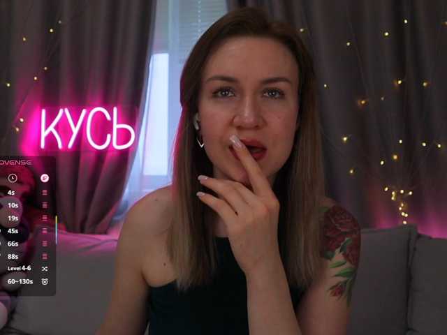 1-x live cam on BongaCams