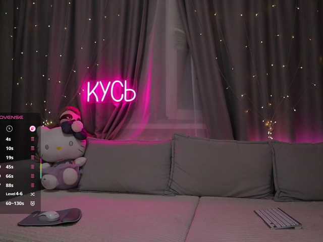 1-x live cam on BongaCams