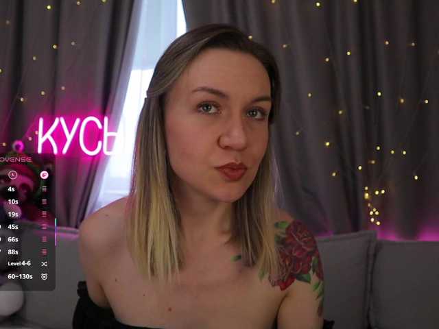 1-x live cam on BongaCams