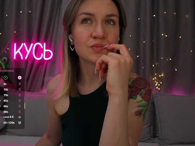 1-x live cam on BongaCams